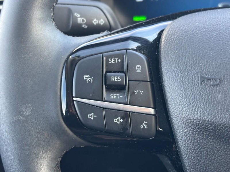 Ford Escape Vehicle Image 19