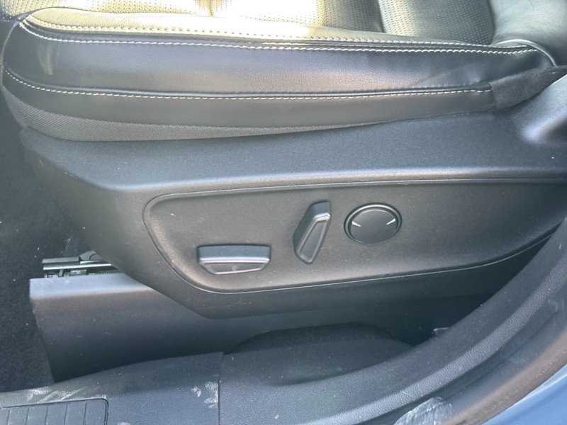 Ford Escape Vehicle Image 26