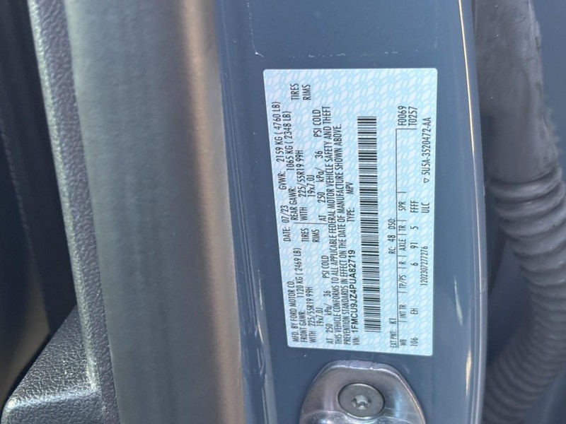 Ford Escape Vehicle Image 27