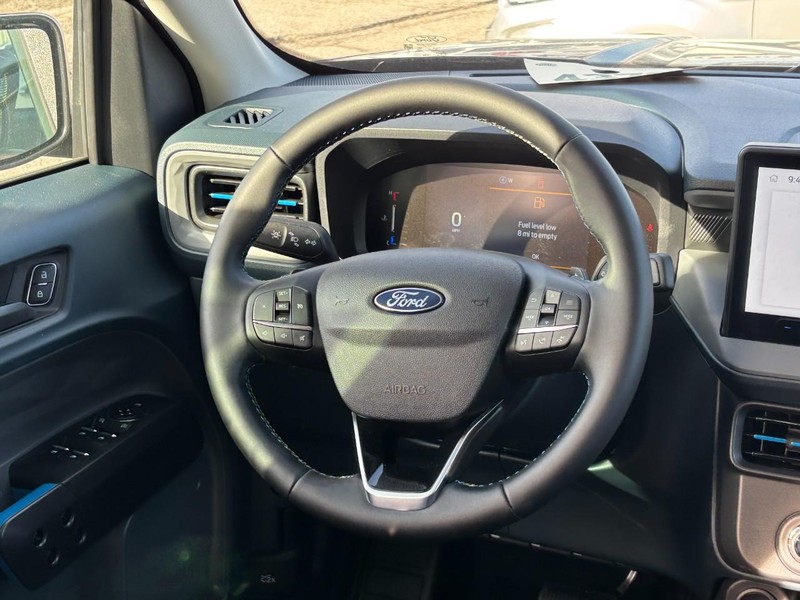 Ford Maverick Vehicle Full-screen Gallery Image 14