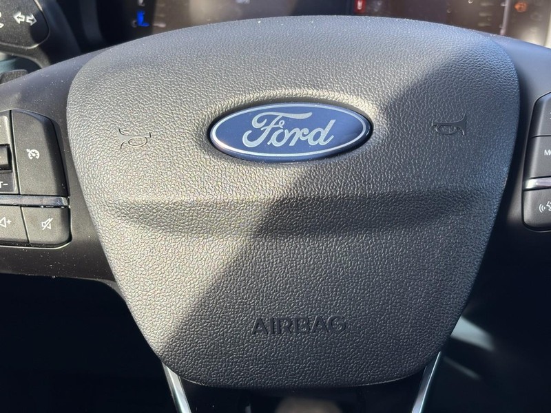 Ford Maverick Vehicle Full-screen Gallery Image 21