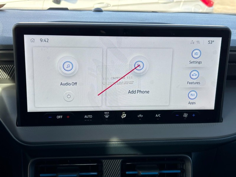 Ford Maverick Vehicle Full-screen Gallery Image 24