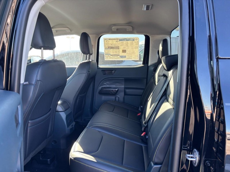 Ford Maverick Vehicle Full-screen Gallery Image 12