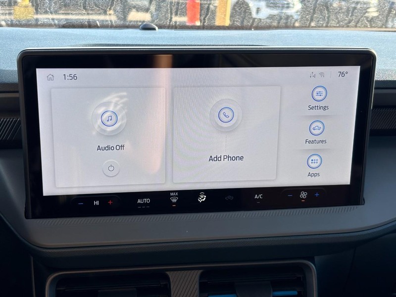 Ford Maverick Vehicle Full-screen Gallery Image 23