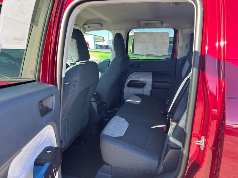 Ford Maverick Vehicle Full-screen Gallery Image 12