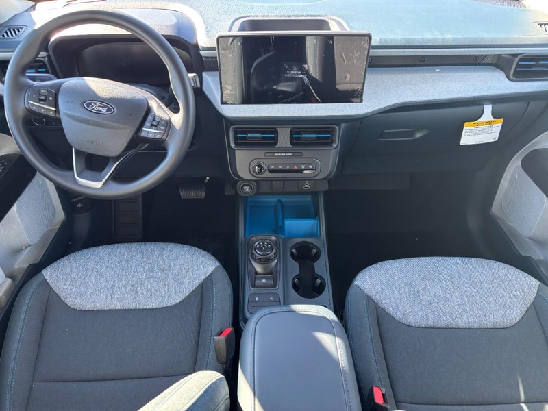 Ford Maverick Vehicle Full-screen Gallery Image 13