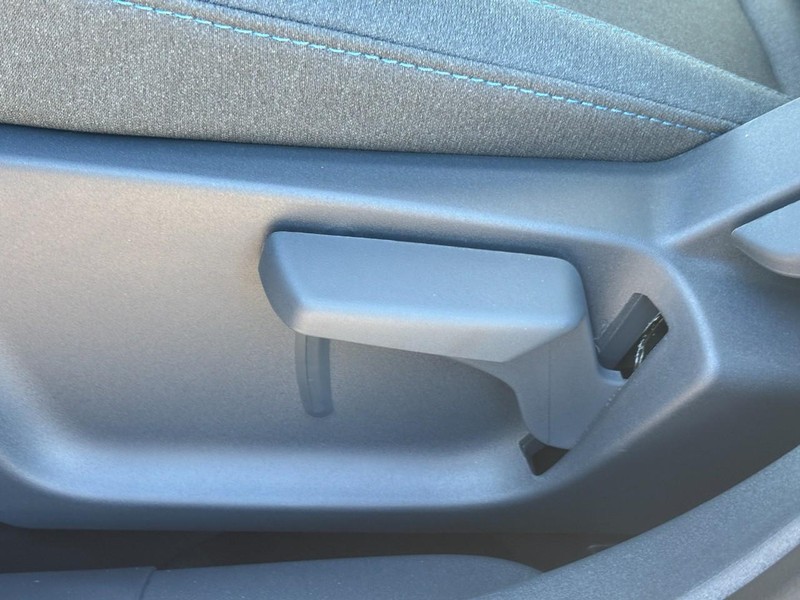 Ford Maverick Vehicle Full-screen Gallery Image 17