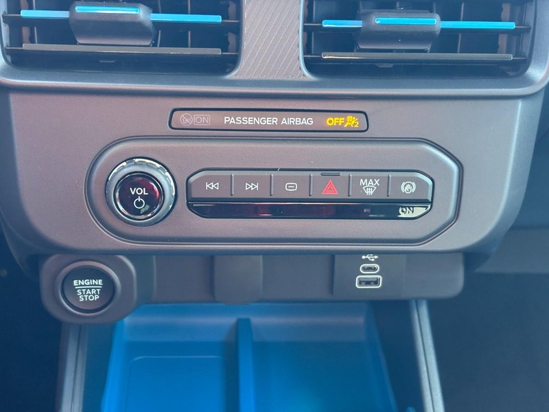 Ford Maverick Vehicle Full-screen Gallery Image 26