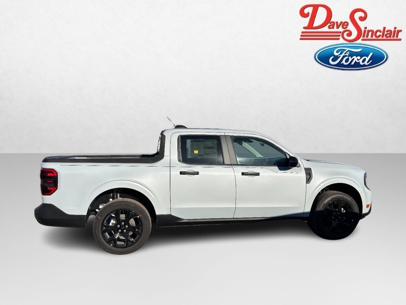 Ford Maverick Vehicle Full-screen Gallery Image 05