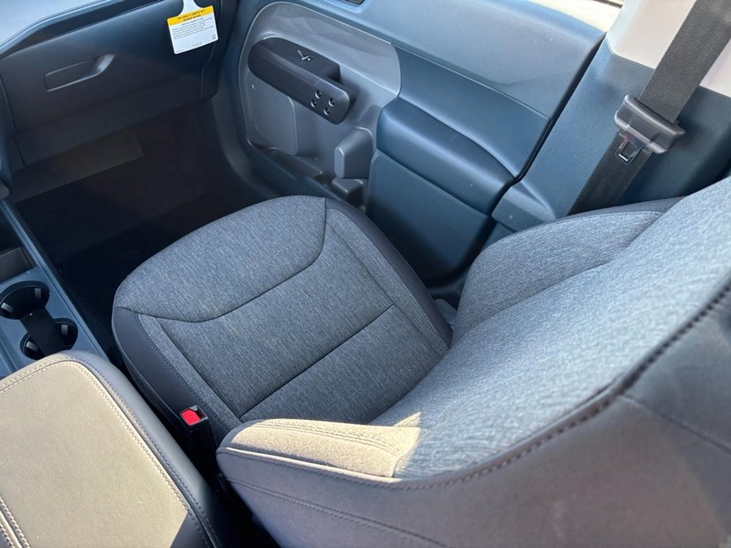 Ford Maverick Vehicle Full-screen Gallery Image 16