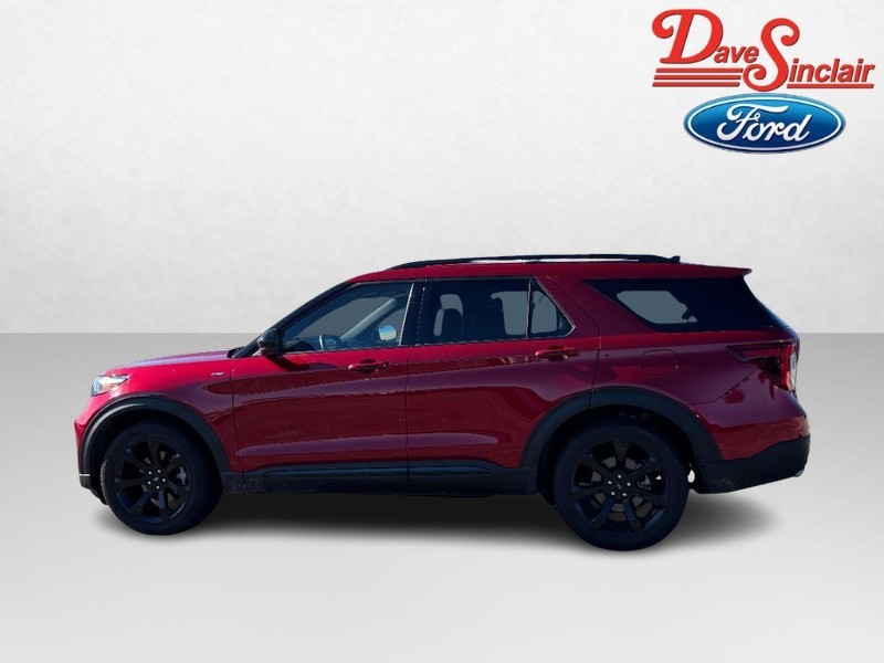 Ford Explorer Vehicle Full-screen Gallery Image 10