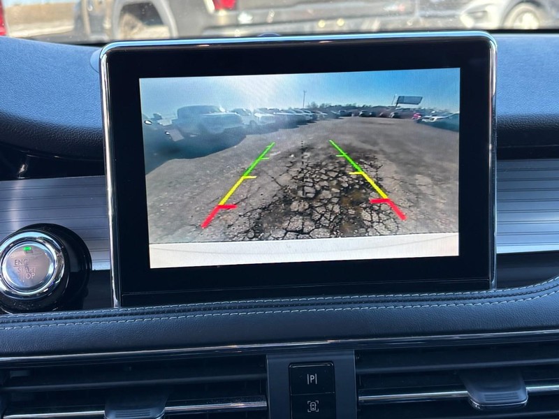 Lincoln Corsair Vehicle Full-screen Gallery Image 25