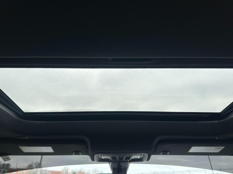 GMC Sierra 2500HD Vehicle Full-screen Gallery Image 18