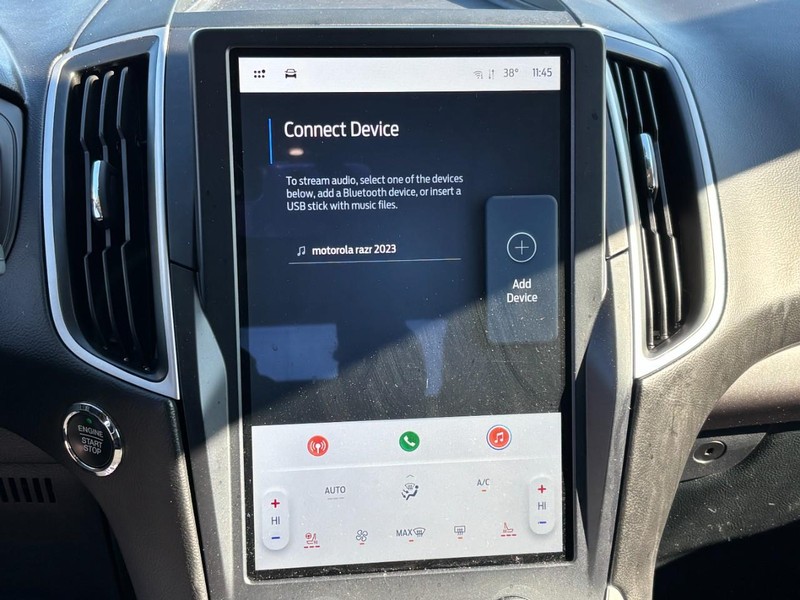 Ford Edge Vehicle Full-screen Gallery Image 22