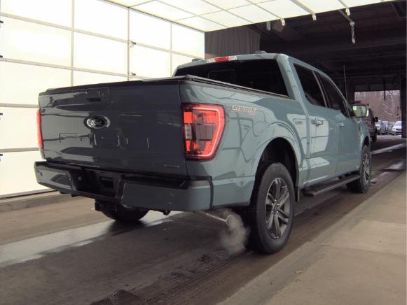 Ford F-150 Vehicle Full-screen Gallery Image 02