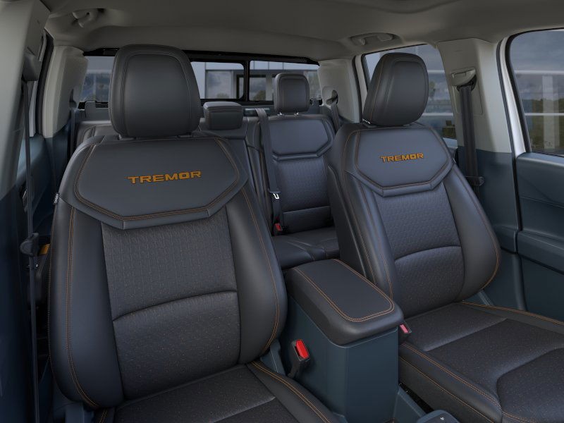 Ford Maverick Vehicle Full-screen Gallery Image 12