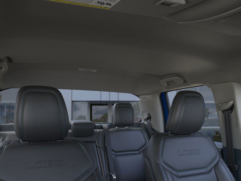 Ford Maverick Vehicle Full-screen Gallery Image 14