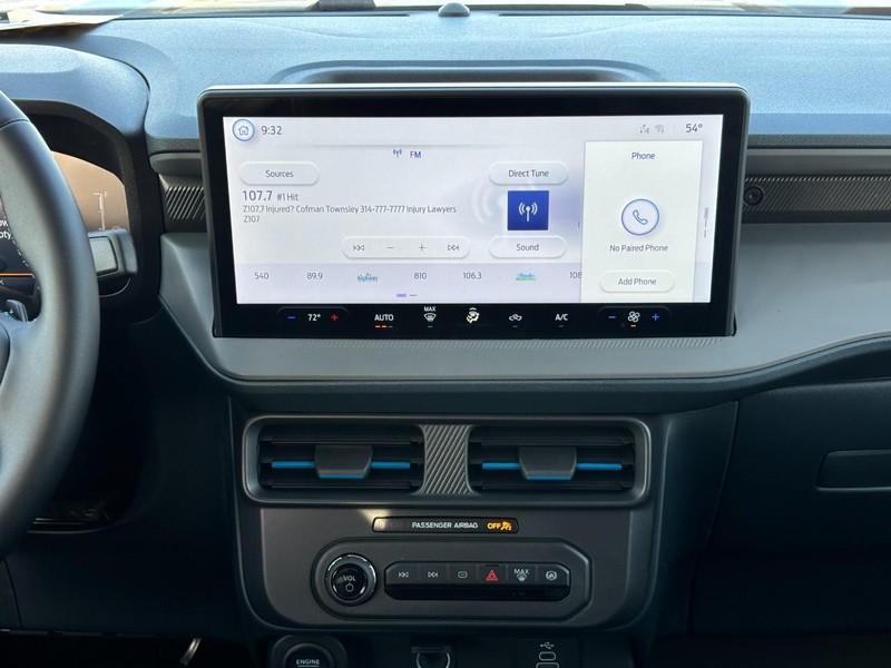 Ford Maverick Vehicle Full-screen Gallery Image 15