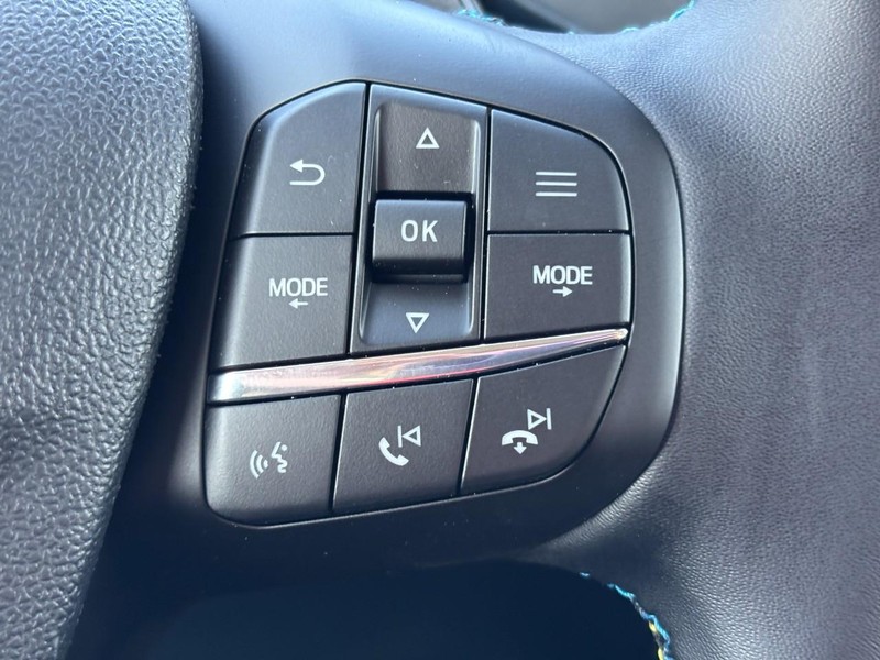 Ford Maverick Vehicle Full-screen Gallery Image 22