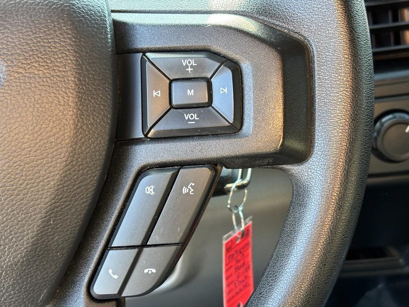 Ford F-150 Vehicle Full-screen Gallery Image 20