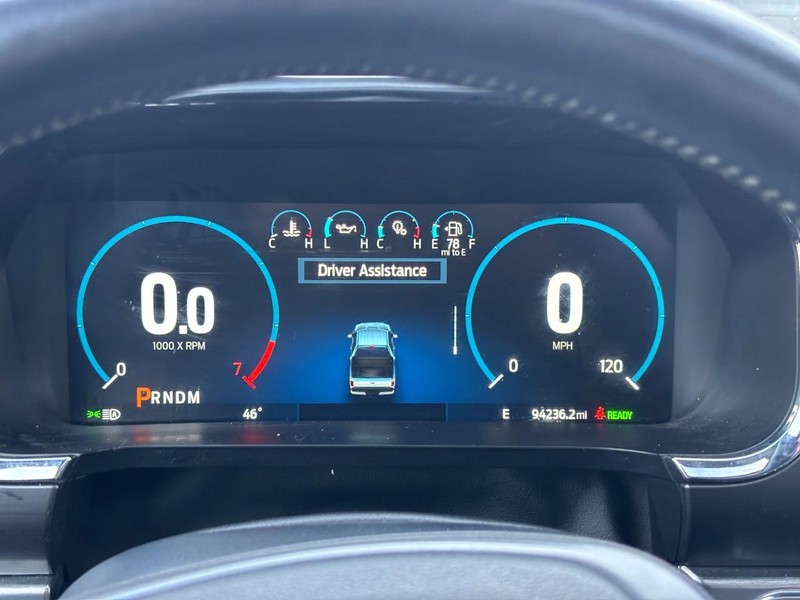 Ford F-150 Vehicle Full-screen Gallery Image 21