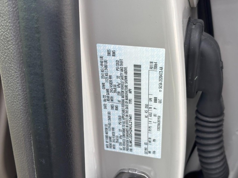 Lincoln Corsair Vehicle Full-screen Gallery Image 27