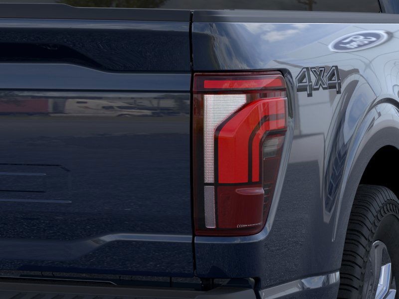 Ford F-150 Vehicle Full-screen Gallery Image 23