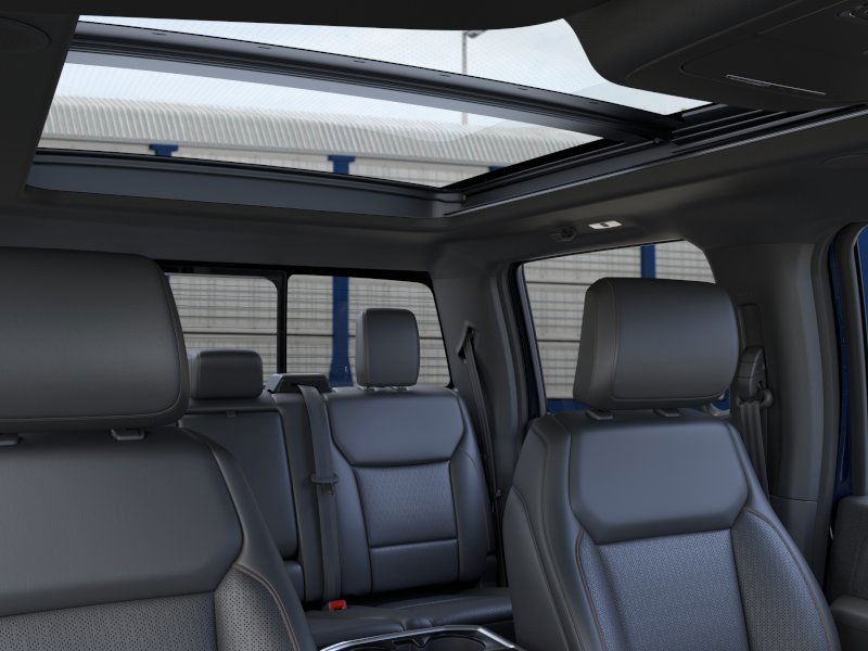 Ford F-150 Vehicle Full-screen Gallery Image 24