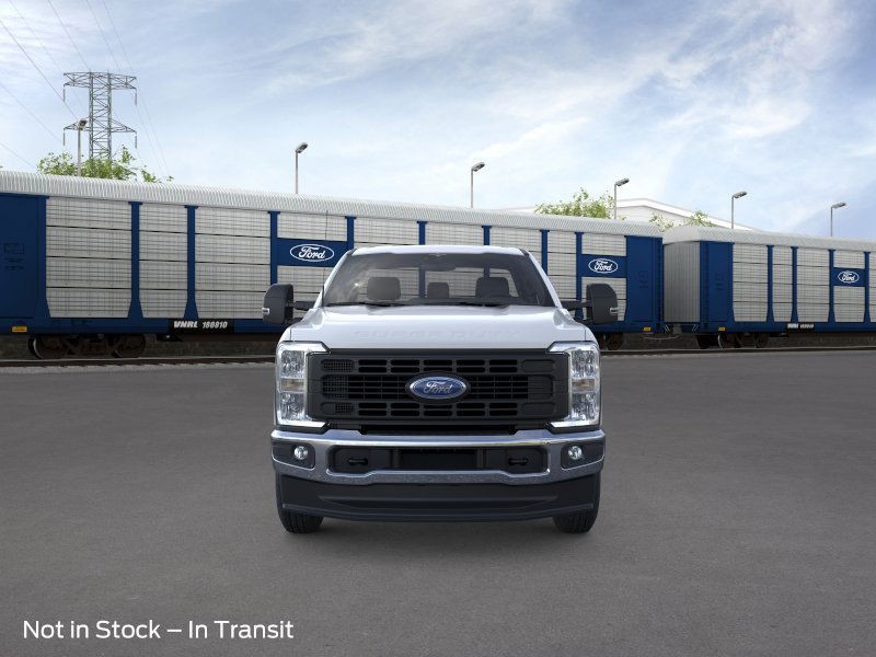 Ford Super Duty F-250 SRW Vehicle Full-screen Gallery Image 08