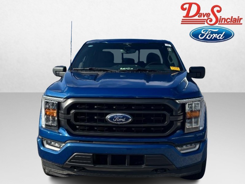 Ford F-150 Vehicle Full-screen Gallery Image 02