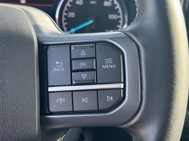 Ford F-150 Vehicle Full-screen Gallery Image 20