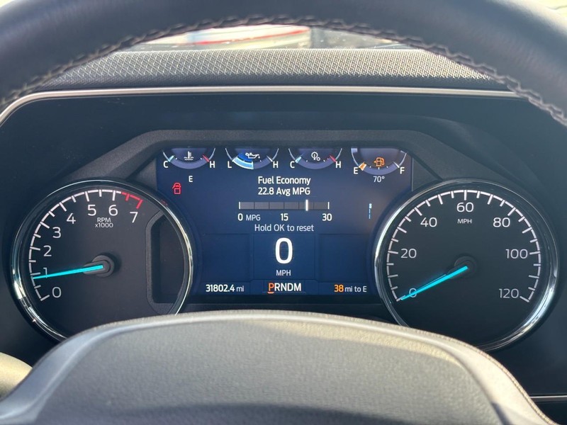 Ford F-150 Vehicle Full-screen Gallery Image 21