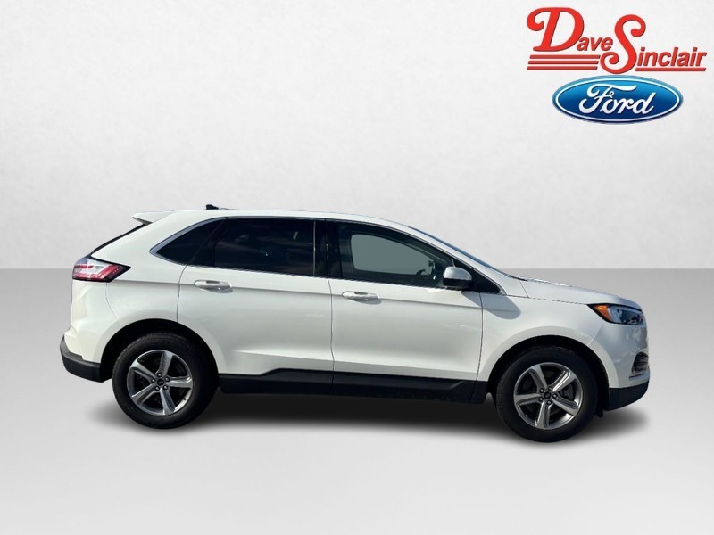 Ford Edge Vehicle Full-screen Gallery Image 05