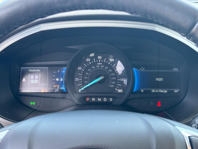 Ford Edge Vehicle Full-screen Gallery Image 21