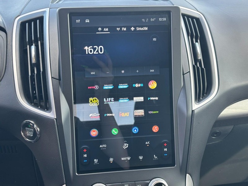 Ford Edge Vehicle Full-screen Gallery Image 22