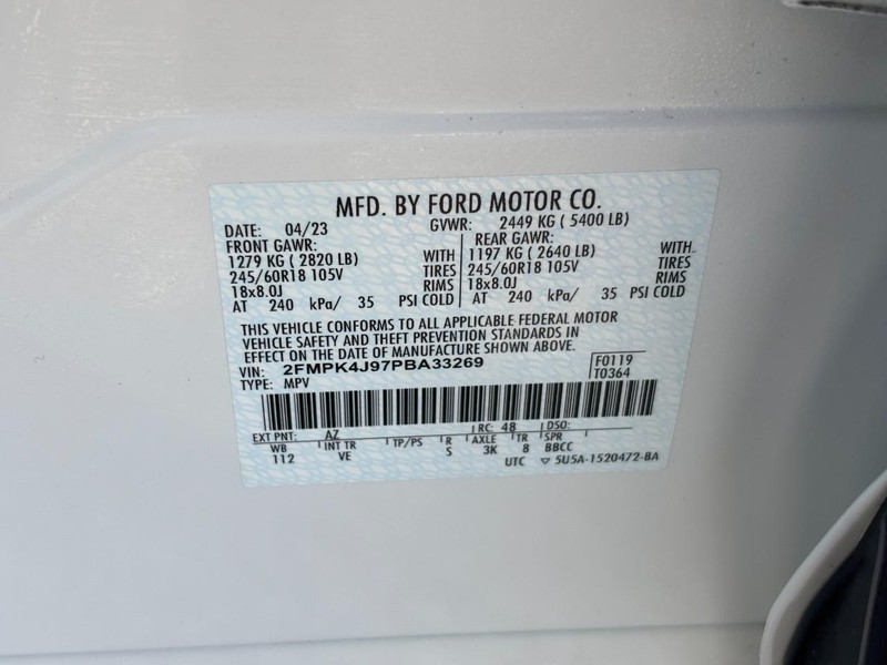 Ford Edge Vehicle Full-screen Gallery Image 27