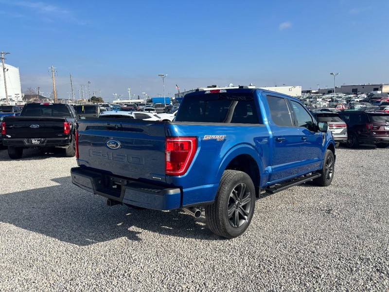 Ford F-150 Vehicle Full-screen Gallery Image 07