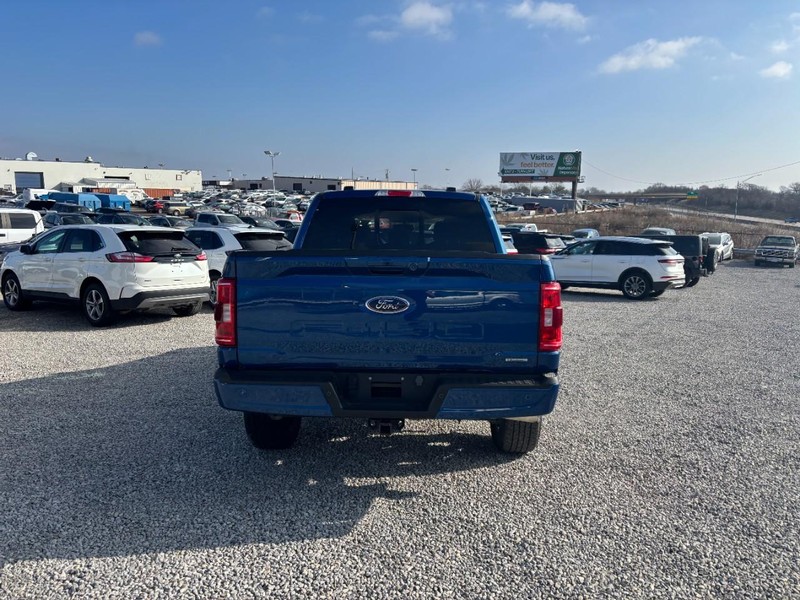 Ford F-150 Vehicle Full-screen Gallery Image 08