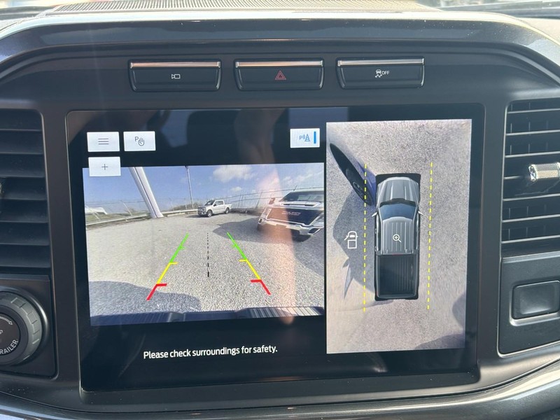 Ford F-150 Vehicle Full-screen Gallery Image 24