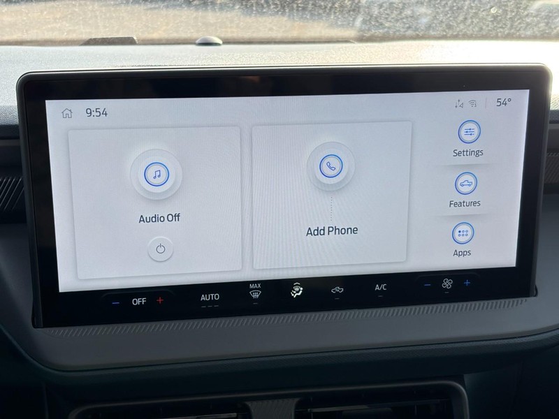 Ford Maverick Vehicle Full-screen Gallery Image 25