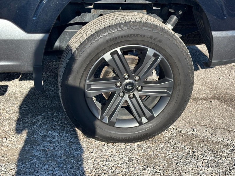 Ford F-150 Vehicle Image 11