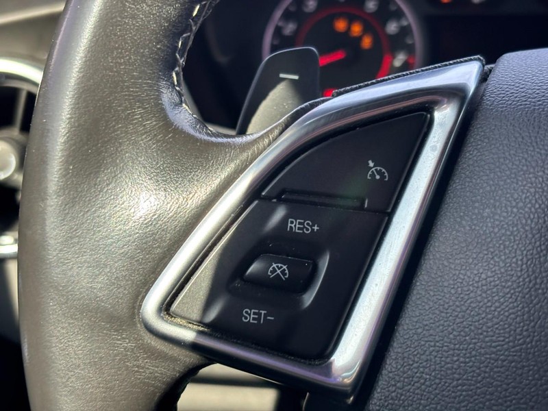 Chevrolet Camaro Vehicle Image 17