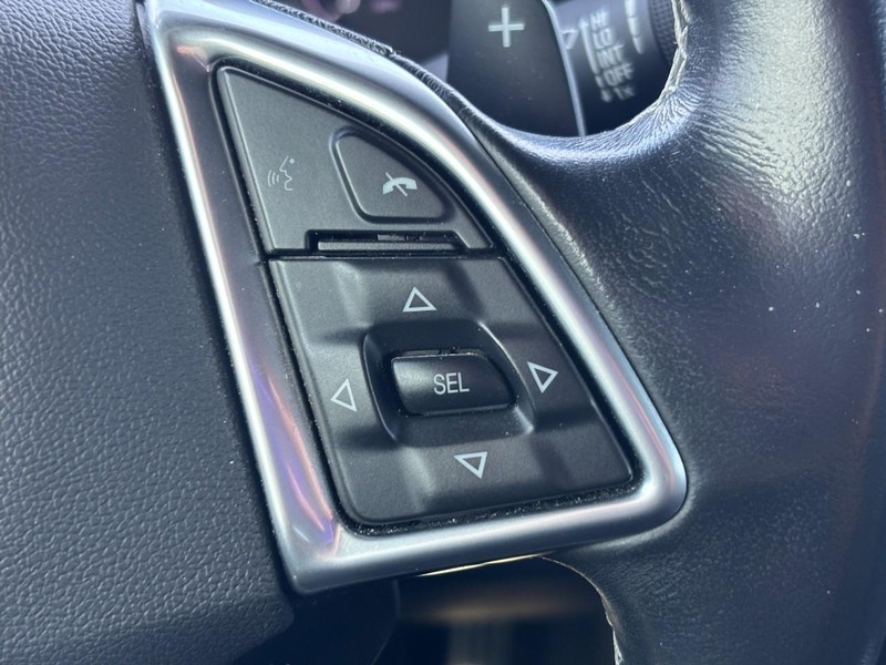 Chevrolet Camaro Vehicle Image 19