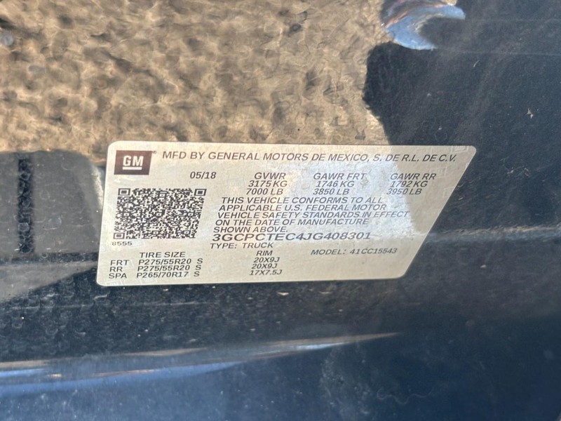 Chevrolet Silverado 1500 Vehicle Full-screen Gallery Image 24