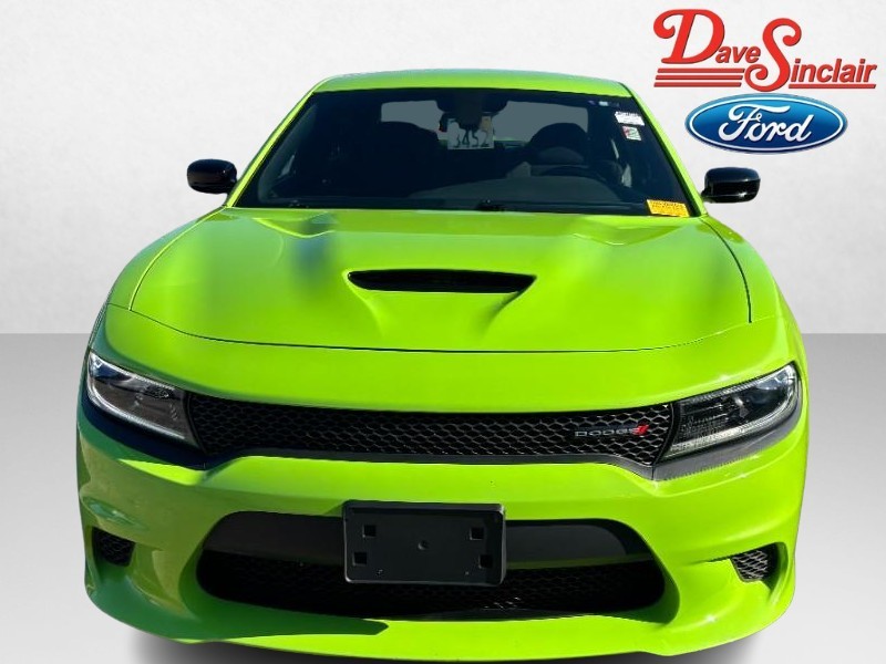 Dodge Charger Vehicle Full-screen Gallery Image 02