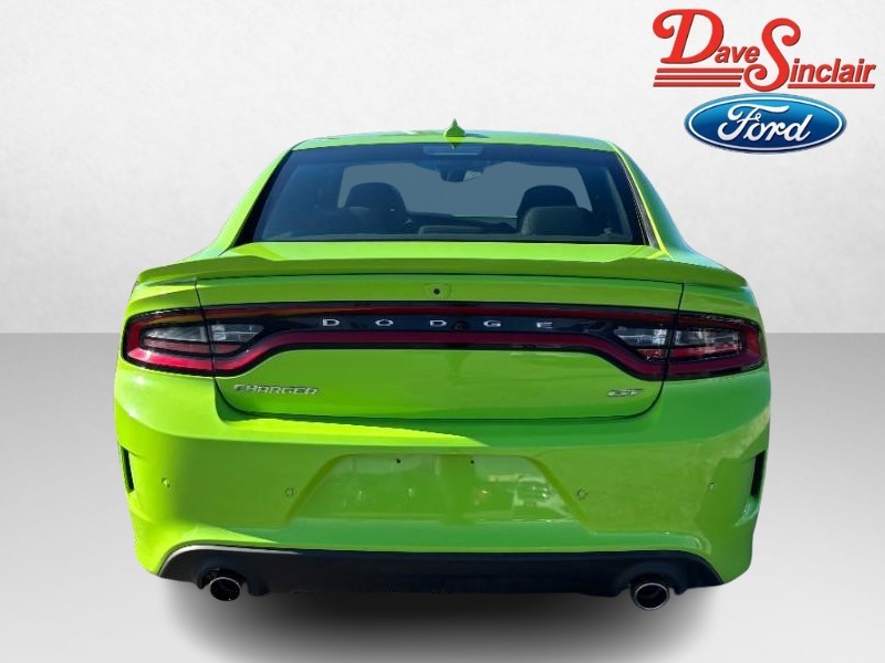 Dodge Charger Vehicle Full-screen Gallery Image 06