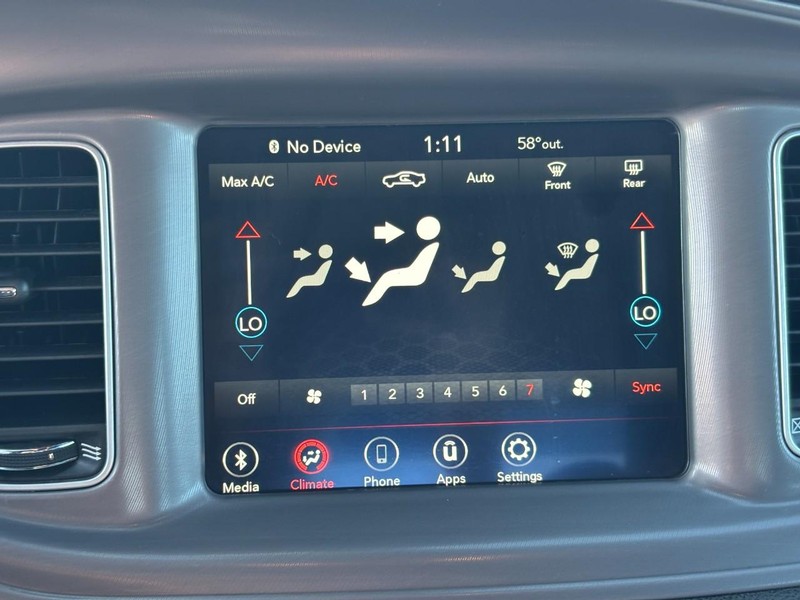 Dodge Charger Vehicle Full-screen Gallery Image 20