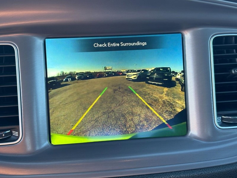 Dodge Charger Vehicle Full-screen Gallery Image 21