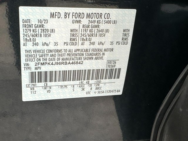 Ford Edge Vehicle Image 24