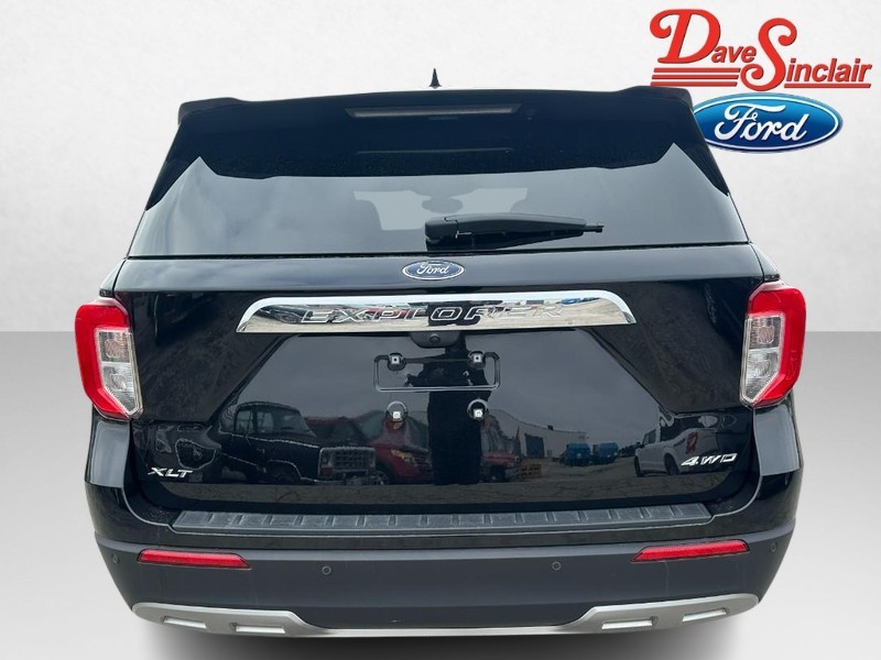 Ford Explorer Vehicle Image 08